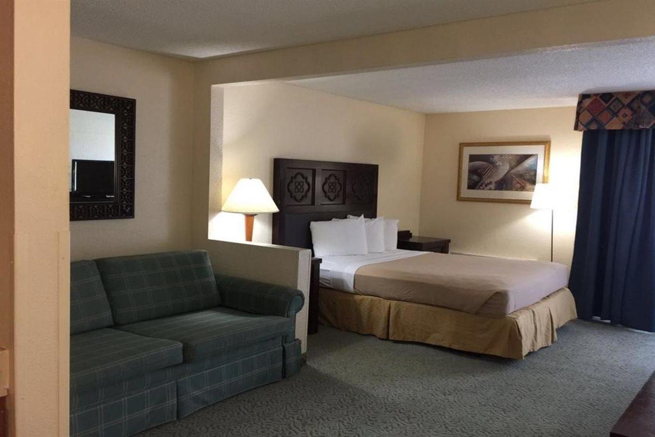 Garnet Inn & Suites Orlando Exteriör bild