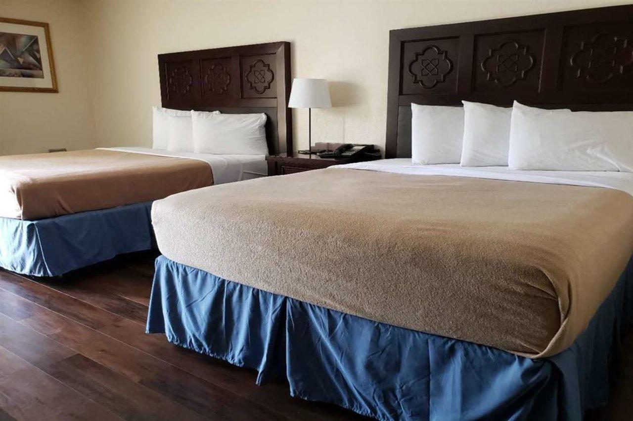 Garnet Inn & Suites Orlando Exteriör bild