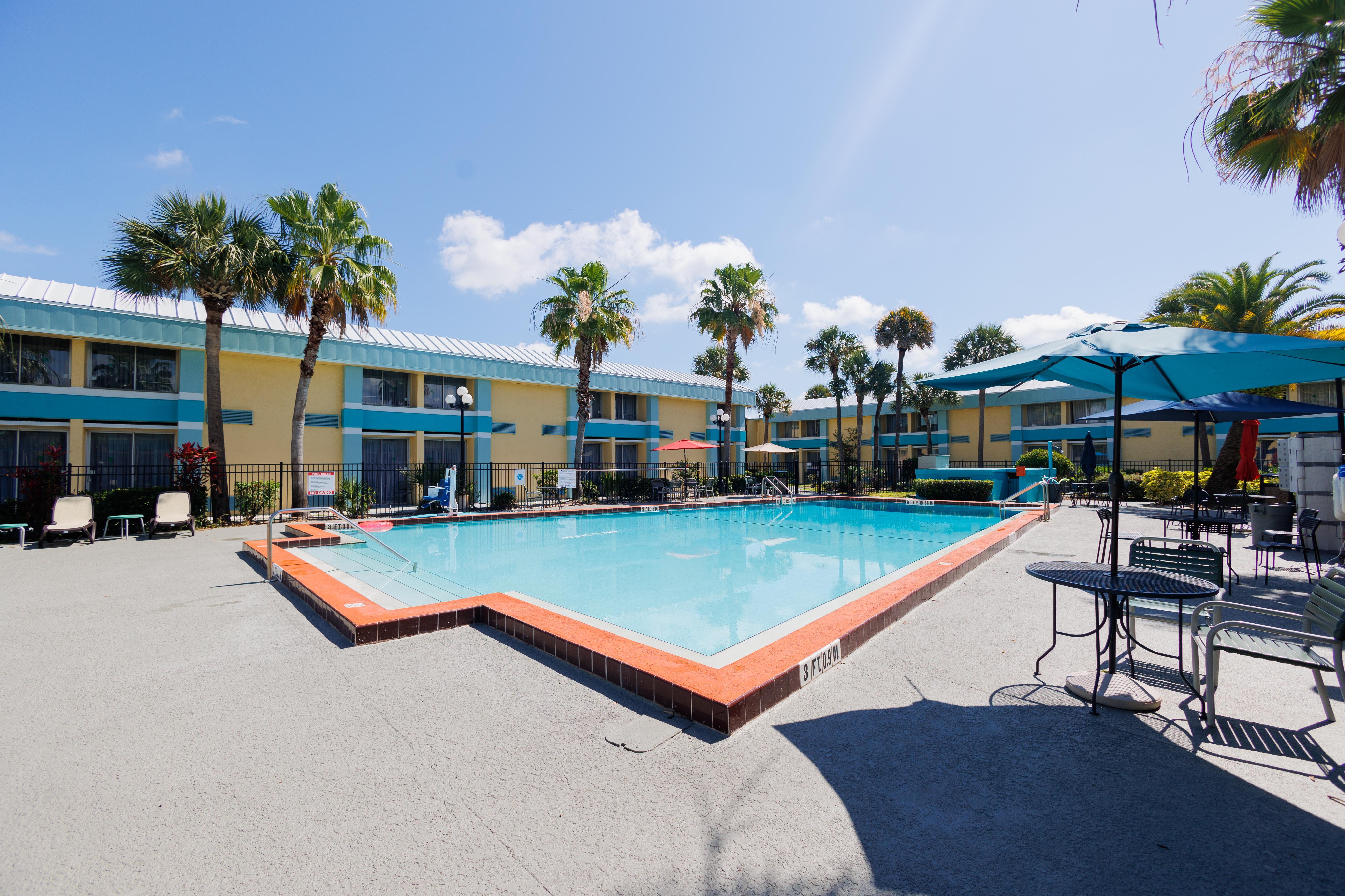 Garnet Inn & Suites Orlando Exteriör bild