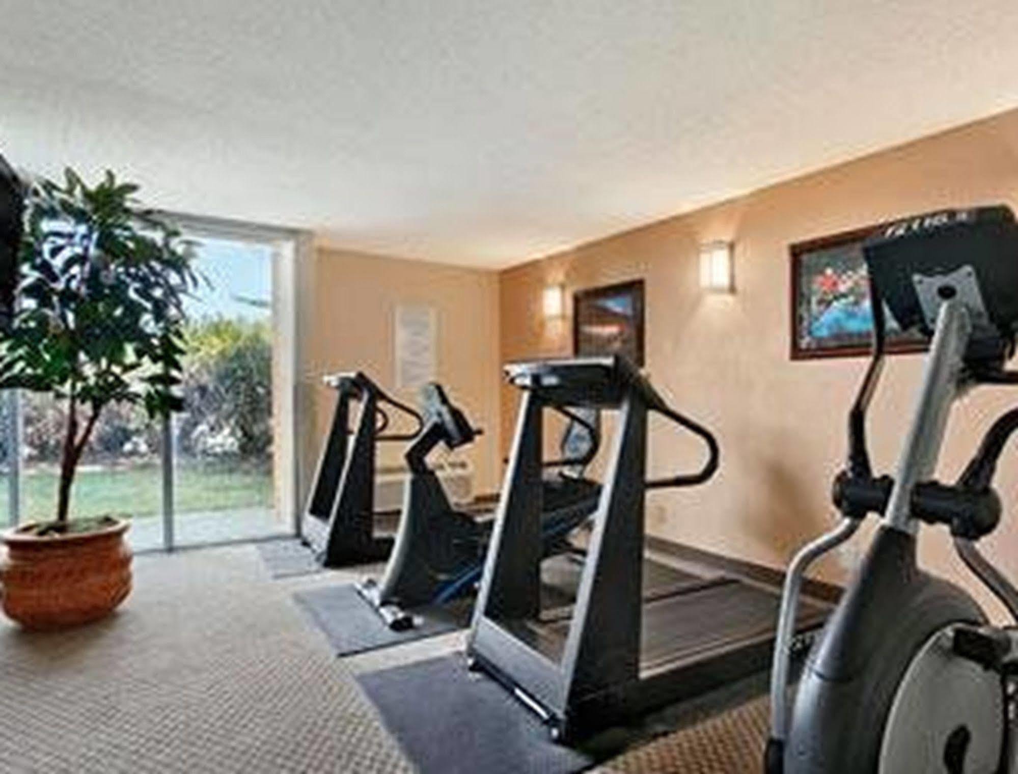 Garnet Inn & Suites Orlando Exteriör bild