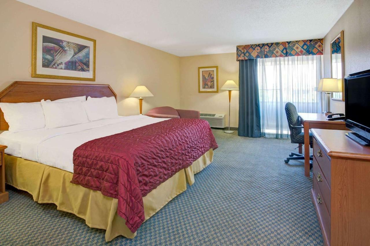 Garnet Inn & Suites Orlando Exteriör bild